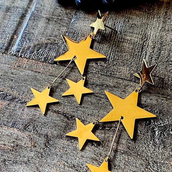 NEW Gold Falling Stars Dangle Earrings - Picture 6 of 9